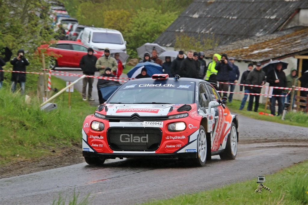 Kenneth Madsen og Mette Felthaus lagde sig i midten af april i front for Dansk Super Rally.
(Foto: Allan Post Christiansen)